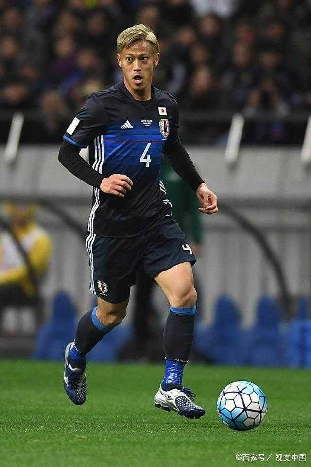 虎扑-包含自行车锦标赛，雪域闪电队与中原玄武队强势横扫，VAR改判成焦点！高压逼抢成功的词条