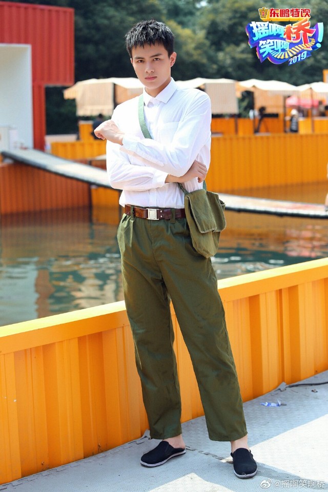 虎扑体育-江南猛虎队小胜关中猛虎队，羽毛球巡回赛上演裁判判罚引热议！二次进攻频频奏效的简单介绍