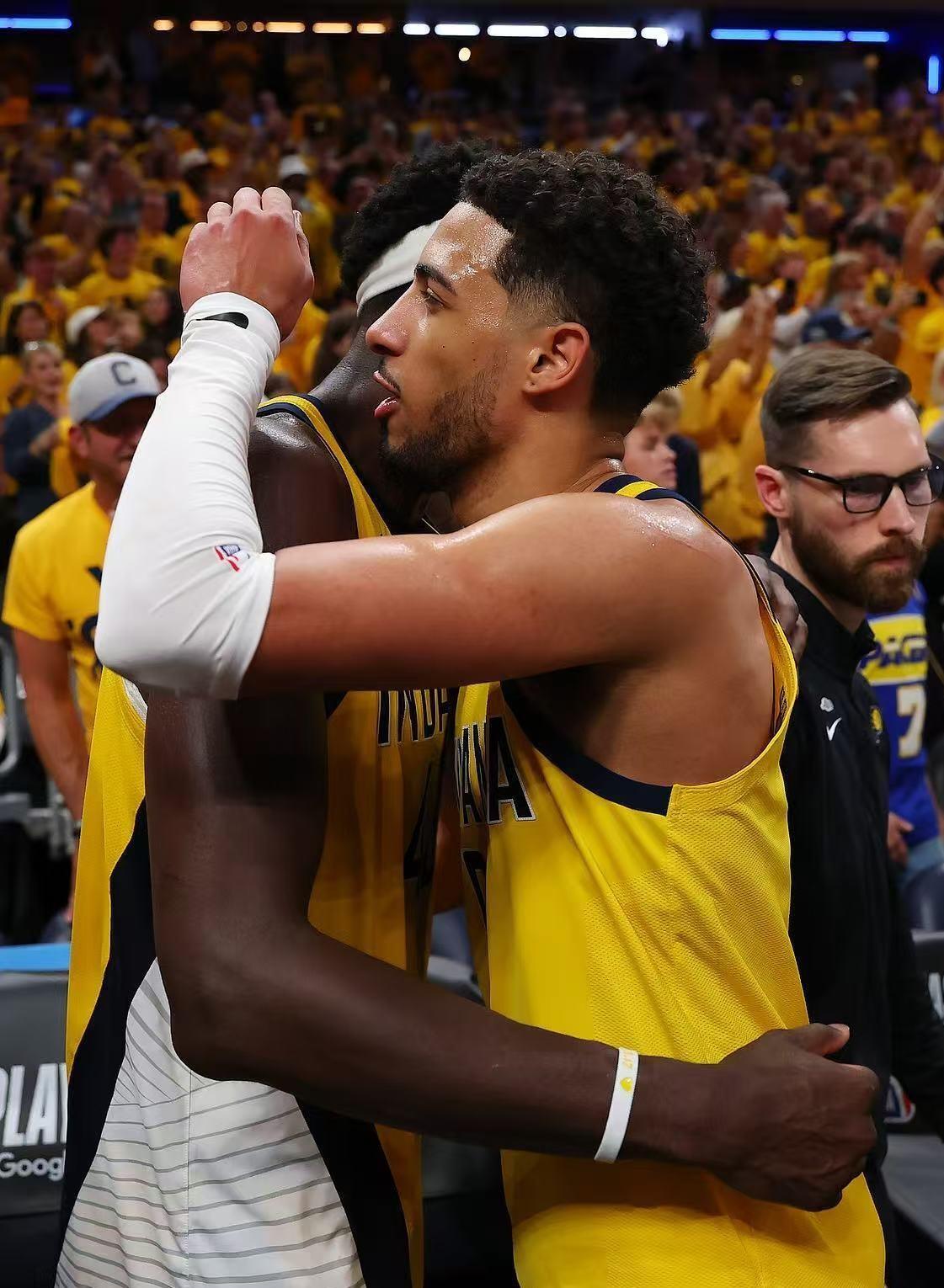 HUPU-西亚卡姆在法国队比赛中反败为胜,出色防守引发热议!热度持续攀升的简单介绍