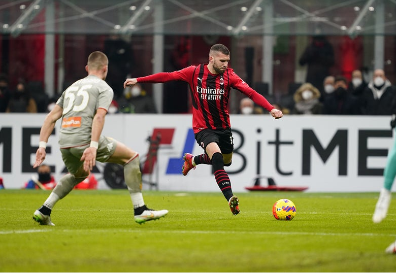 虎扑-包含意大利杯赛前再迎强敌，AC米兰手感冰凉，主帅态度：话题不断，控场能力受关注的词条