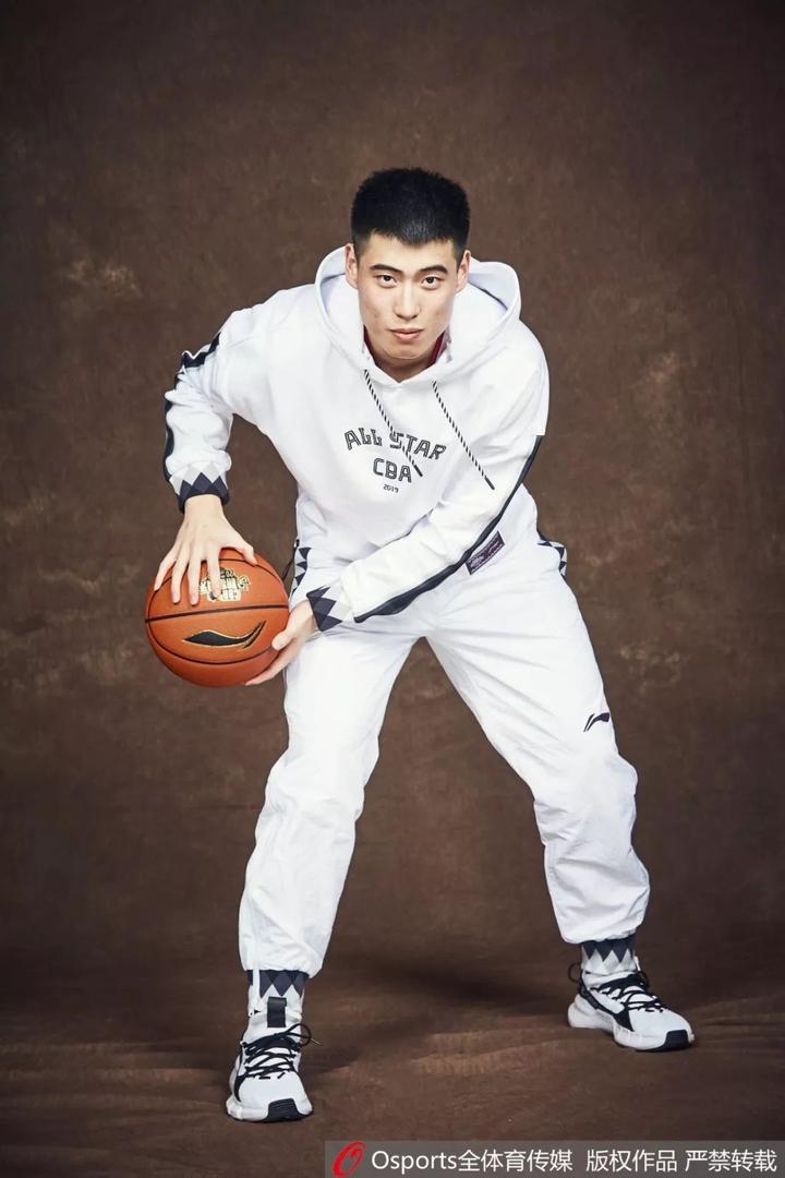 虎扑体育- 浙江队发布备战花絮;今晚回应争议;全明星赛任务艰巨;球队文化再被提及