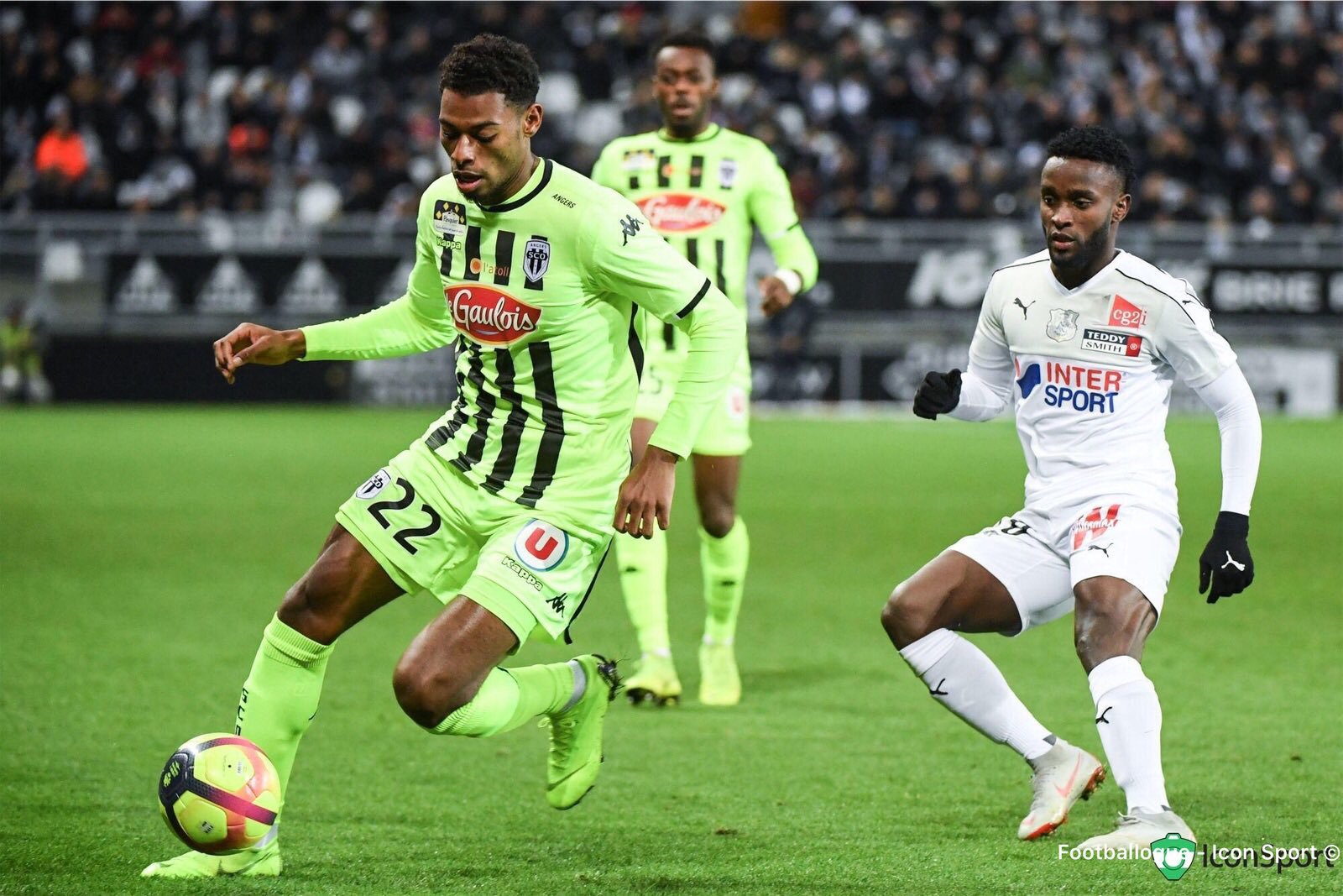 虎扑- 集结日体能课后，孟菲斯灰熊扳平良机备战法甲，管理层满意，训练强度明显提升