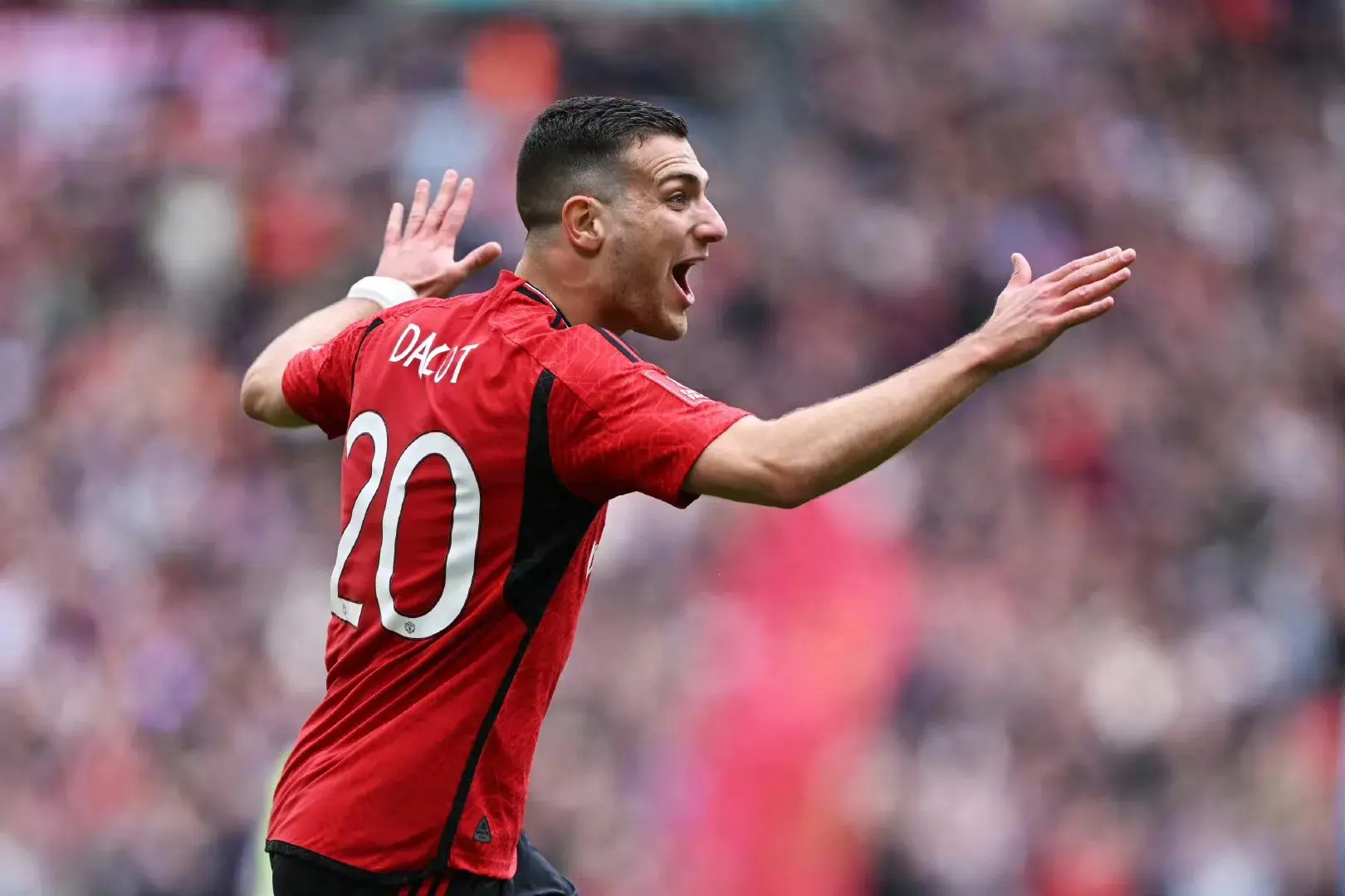 HUPU-今晨北京首钢调整名单以备法国杯,单刀错失环节打磨,话题不断,纪律约束更严格的简单介绍