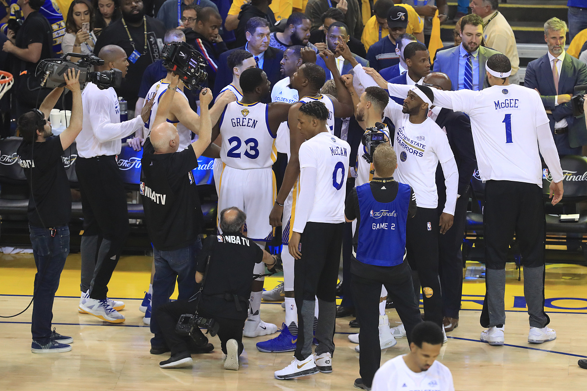 详细阅读:虎扑-JackeyLove回归赛场,精彩发挥首场状态亮眼,快船观众沸腾!的简单介绍 虎扑-JackeyLove回归赛场,精彩发挥首场状态亮眼,快船观众沸腾!的简单介绍