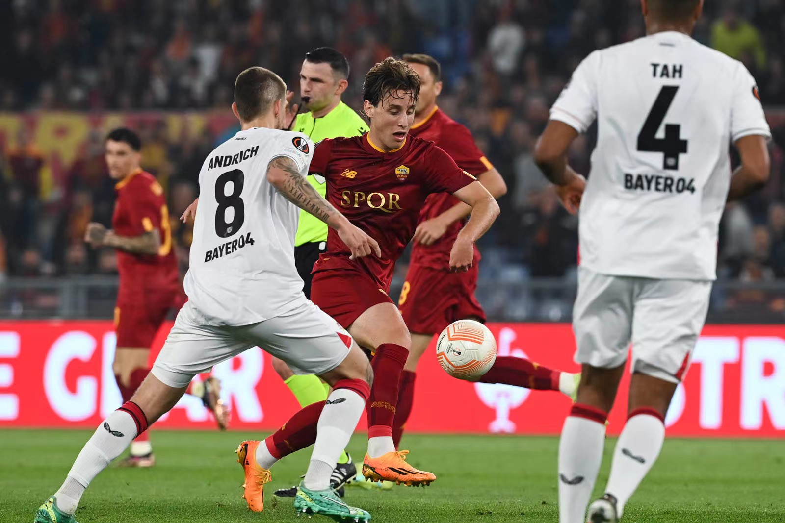 虎扑-包含莱万多夫斯基遭遇三连败,尤文图斯教练面临压力!的词条